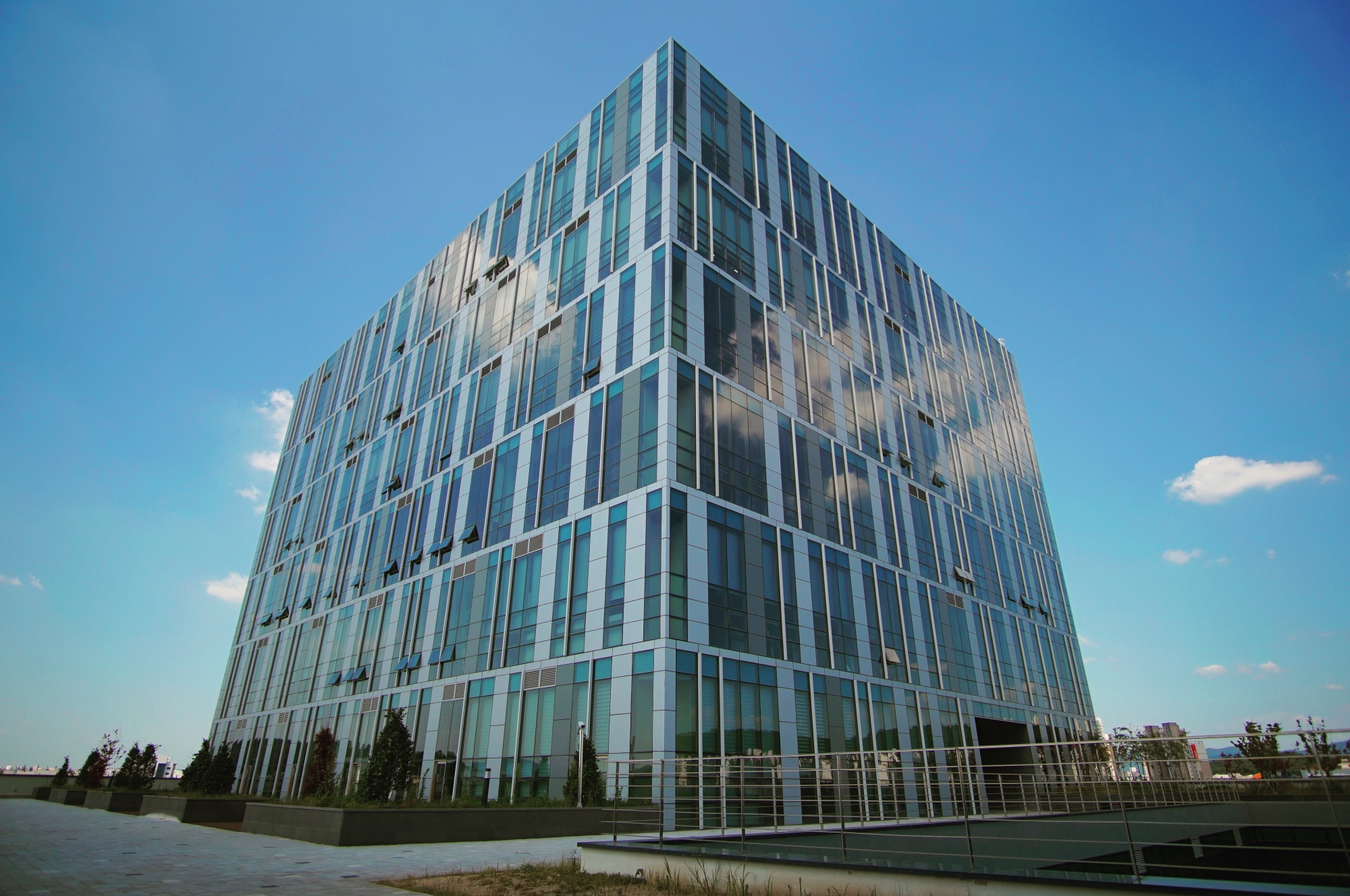 Commercial building wildlife control in Cleveland 